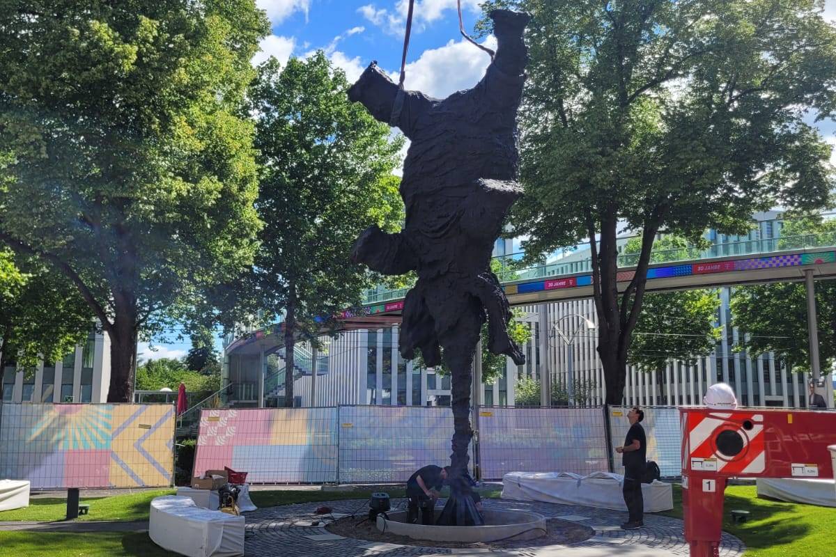 Art Installation: Transforming Space Through Sculptural Intervention