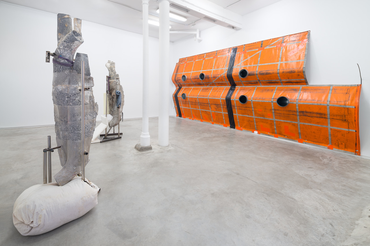 June Crespo: esculturas contemporáneas entre el cuerpo y la arquitectura