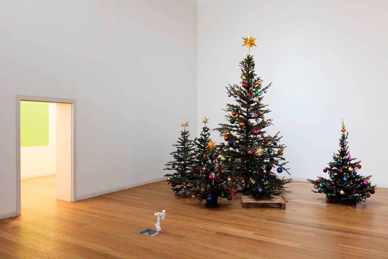 Philippe Parreno: art, light and the choreography of space