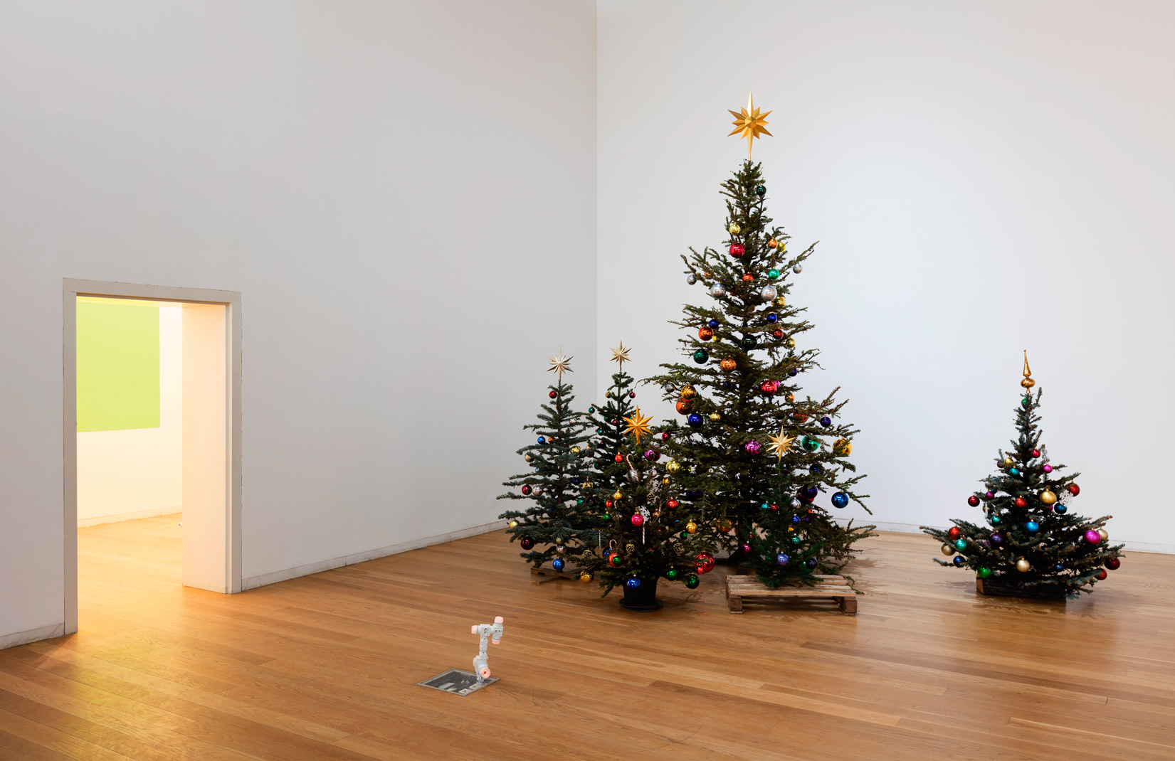 Philippe Parreno: art, light and the choreography of space