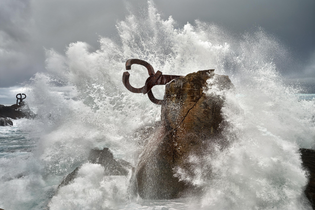 Escultura internacional: obras icónicas y arte público global