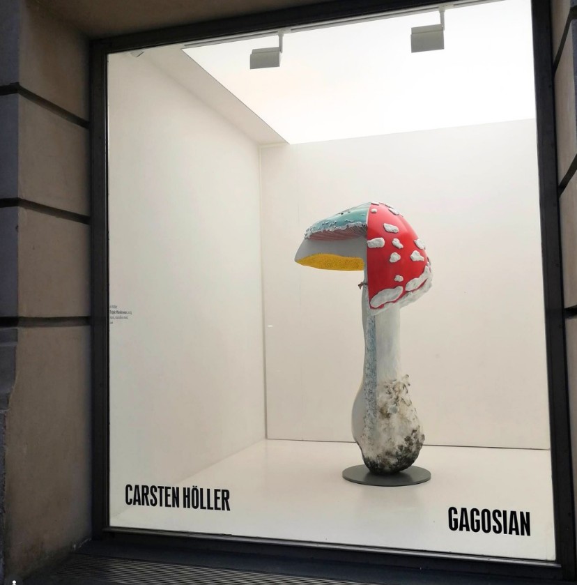 Museum Sculptures: Enhancing Cultural Spaces Through Art and Visitor Experience