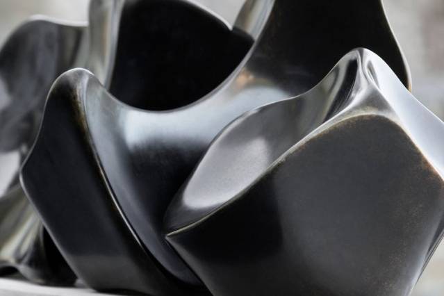 Stainless Steel Sculpture Fabrication: Process, Welding, Finishing, and Large-Scale Production